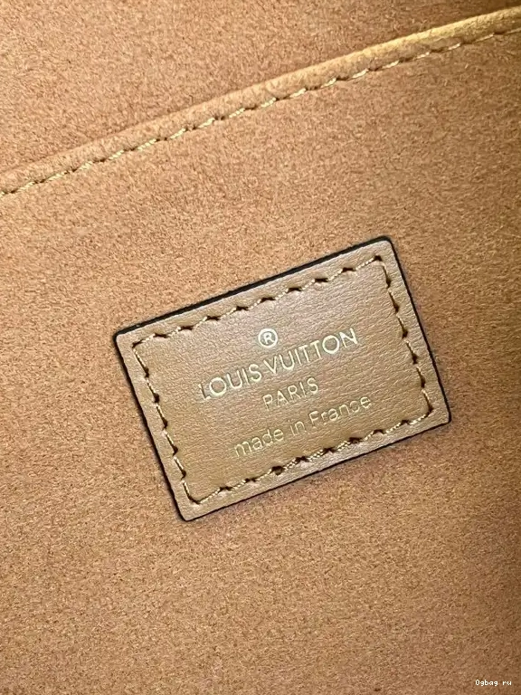 LOUIS GM ONTHEGO VUITTON 0601